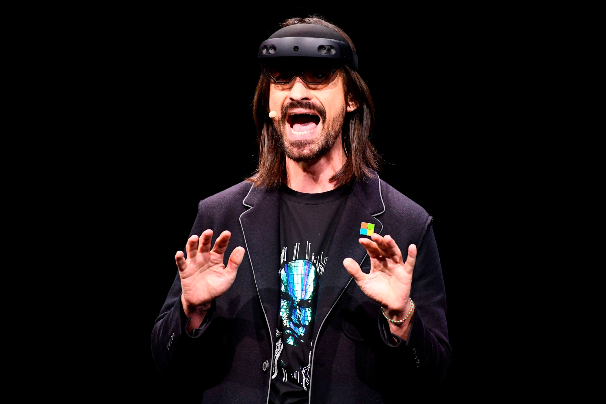Microsoft wstrzymuje rozwój zestawu słuchawkowego HoloLens 3 AR