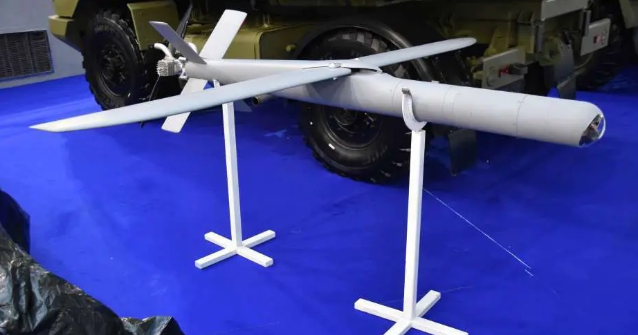Raven 145 to nowy serbski dron kamikadze o udźwigu 35 kg, który może niszczyć czołgi w promieniu 150 km.