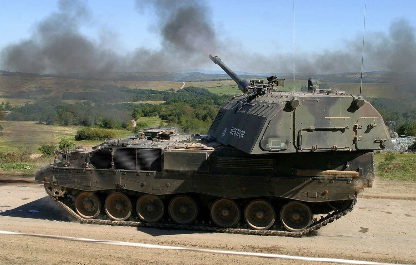 Ukraina otrzyma sześć 155-mm dział samobieżnych Panzerhaubitze 2000 z Holandii i Niemiec