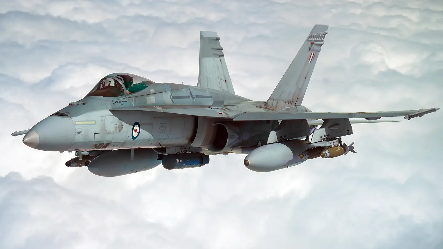 Australia ma 46 myśliwców F/A-18 Hornet, które mogłyby pomóc Ukrainie, a którym grozi zniszczenie