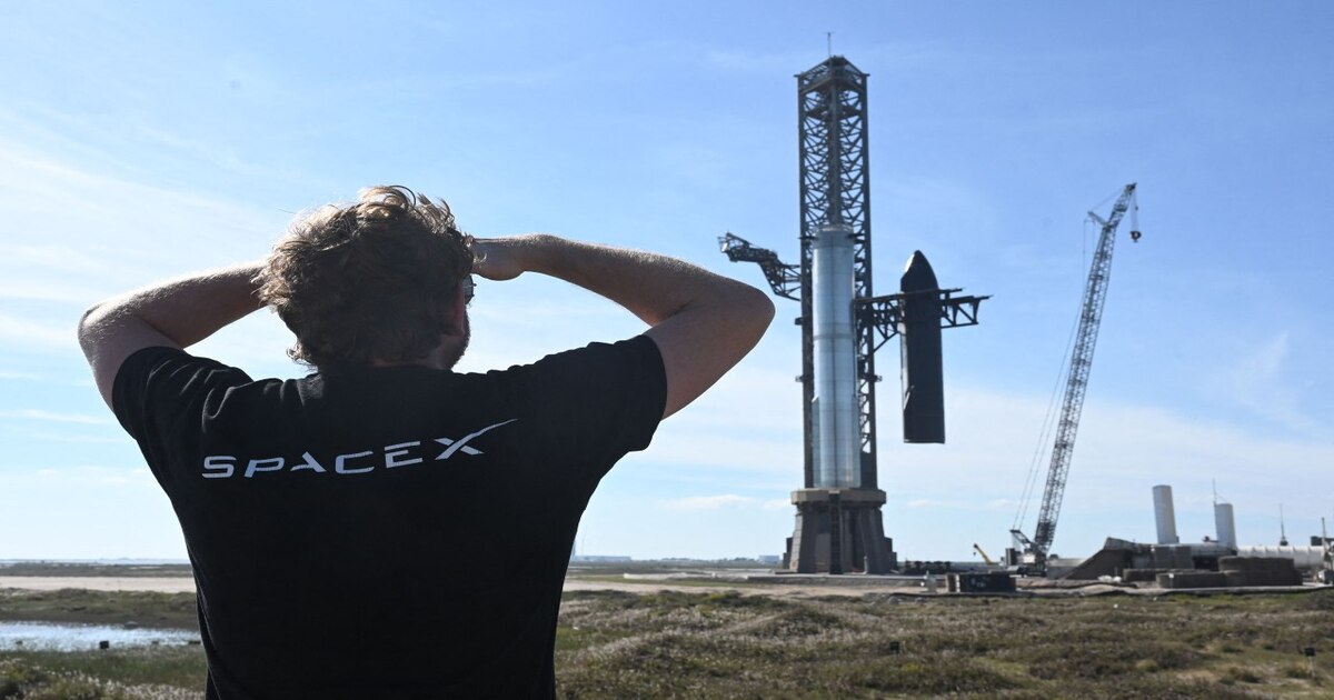 SpaceX odpala silniki Starship Raptor przed czwartym lotem testowym