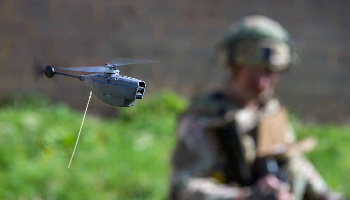 Miniaturowe drony Black Hornet zyskują wsparcie dla sterowania głosowego