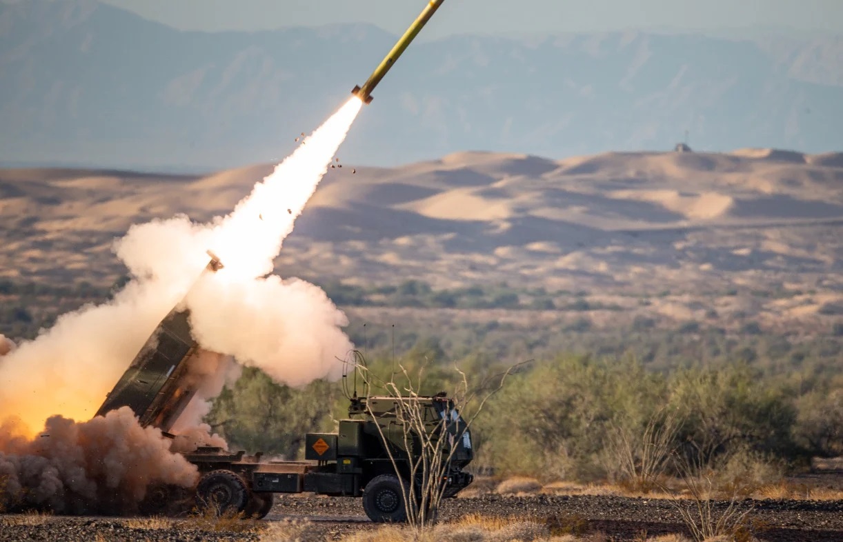 HIMARS po raz kolejny zniszczył kwartet rosyjskich samobieżnych haubic 152 mm Msta-S na Ukrainie.