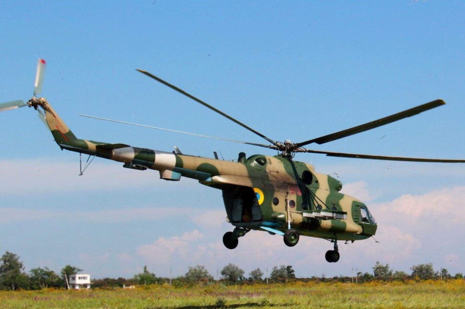 Ukraińskie Siły Powietrzne zaatakowały od razu pozycje wojsk rosyjskich czterema śmigłowcami Mi-8 (wideo)