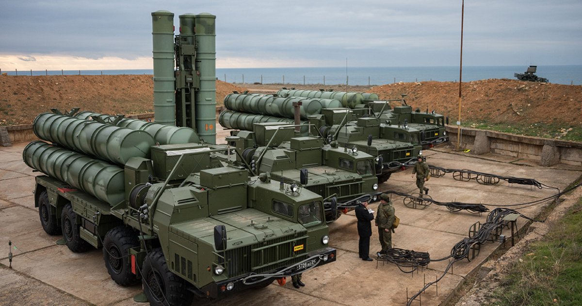 Ze względu na poważne straty S-400 Triumf na Ukrainie, Rosja będzie musiała dokonać redystrybucji strategicznych systemów obrony przeciwlotniczej i przeciwrakietowej.