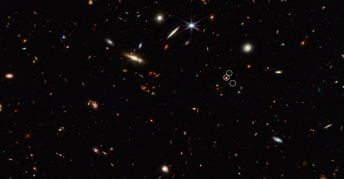 James Webb u zarania Wszechświata odkrył początki filamentopodobnych struktur opartych na ciemnej materii o długości 3 milionów lat świetlnych.