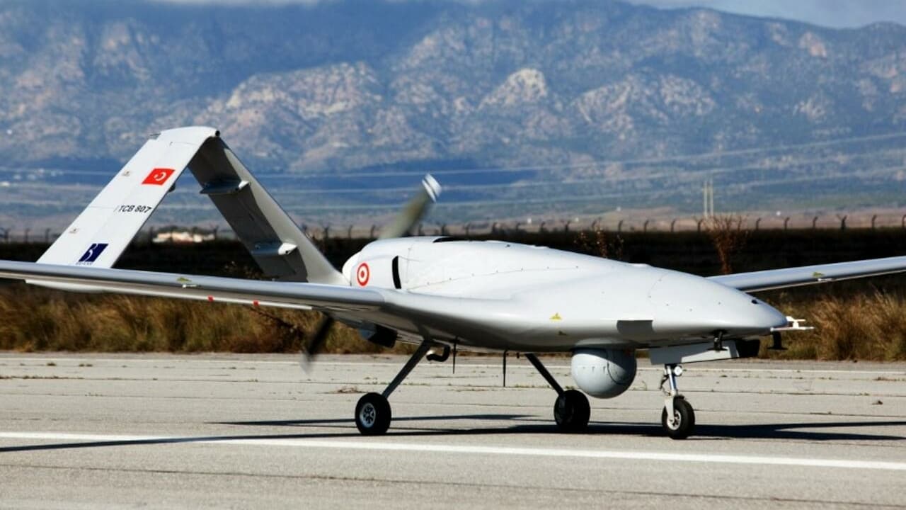 Kazachstan zamierza rozpocząć produkcję dronów uderzeniowych Bayraktar i przeznaczył na obronę ponad 2 600 000 000 USD