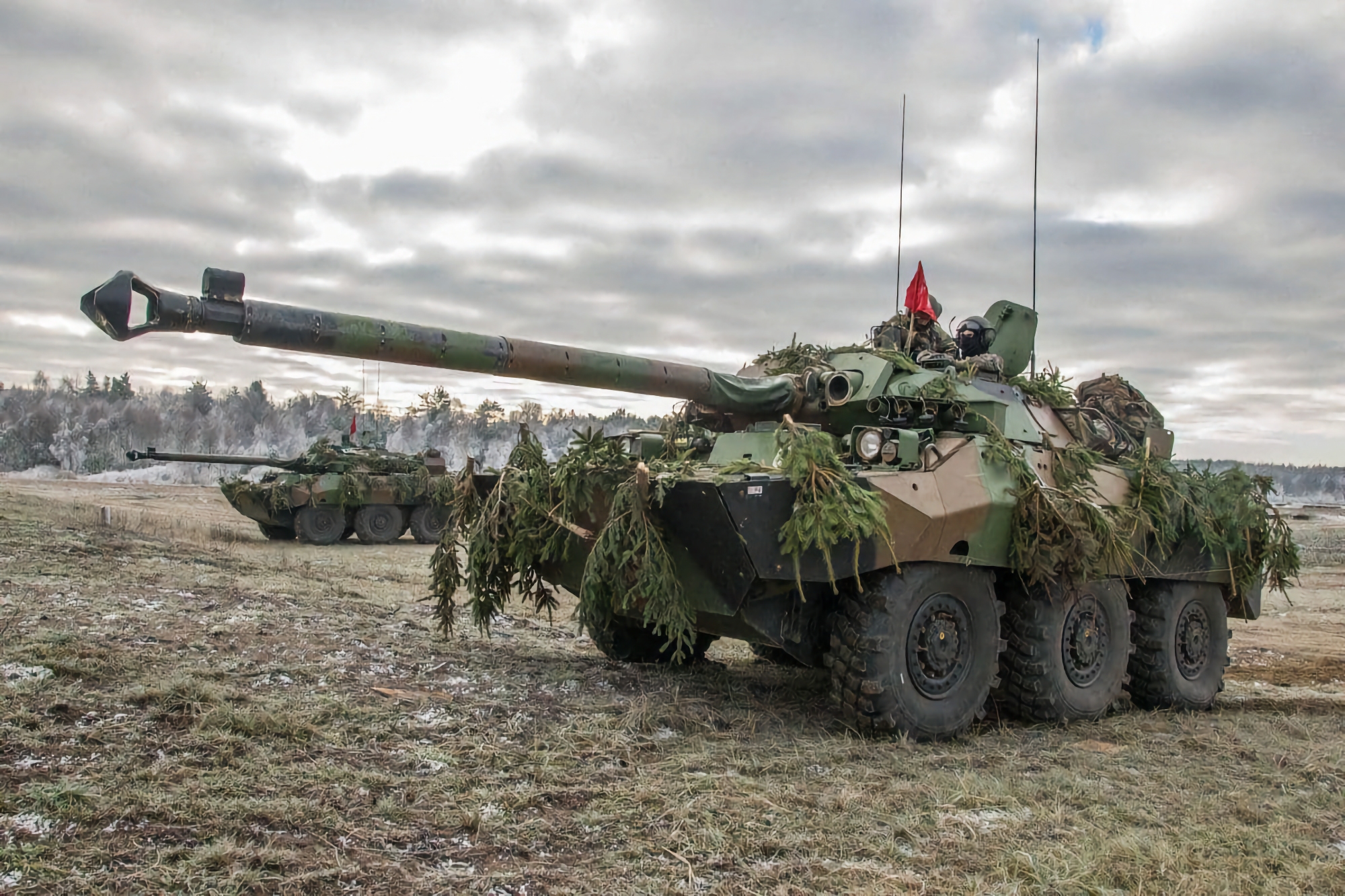 Ukraina otrzyma nową partię francuskich czołgów kołowych AMX-10RC