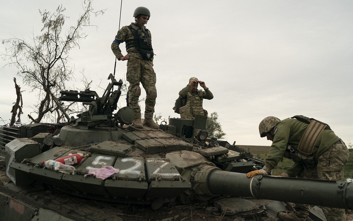 Ukraina przekazuje przejęty rosyjski sprzęt wojskowy do Wielkiej Brytanii w celu przeprowadzenia badań