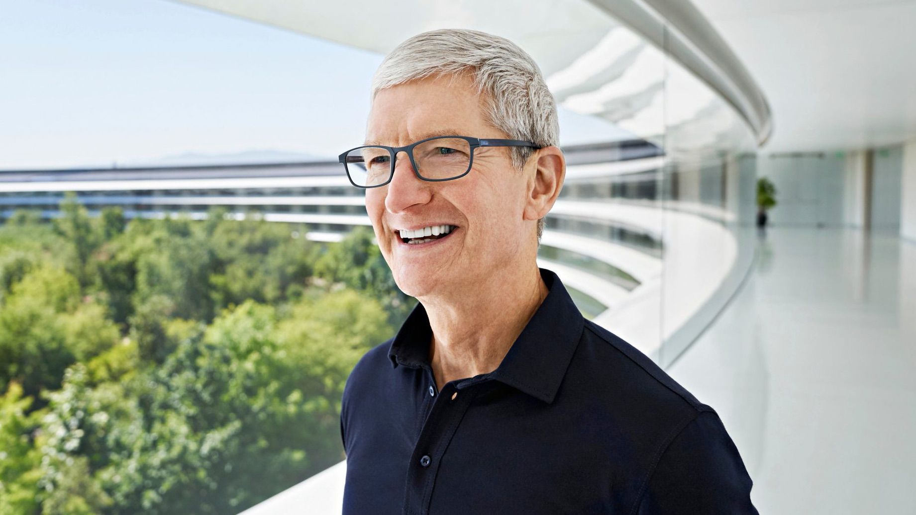Bloomberg: Tim Cook wprowadzi nową kategorię produktów przed odejściem z Apple