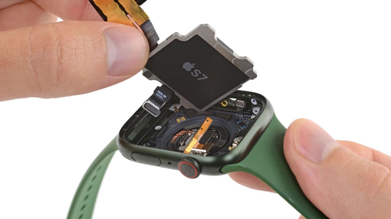 iFixit rozbiera Apple Watch Series 7 na części [wideo]