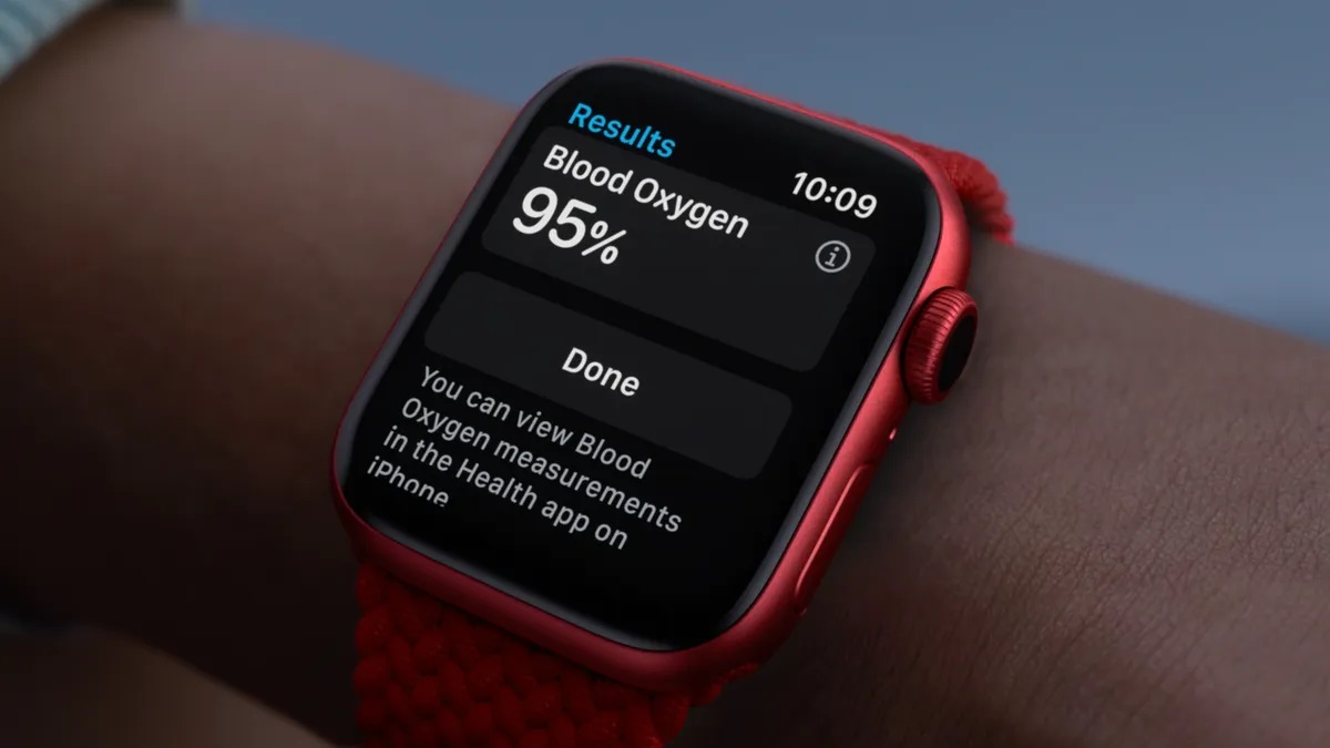 Użytkownik oskarża Apple o dyskryminację rasową w związku z pulsoksymetrem w Apple Watch