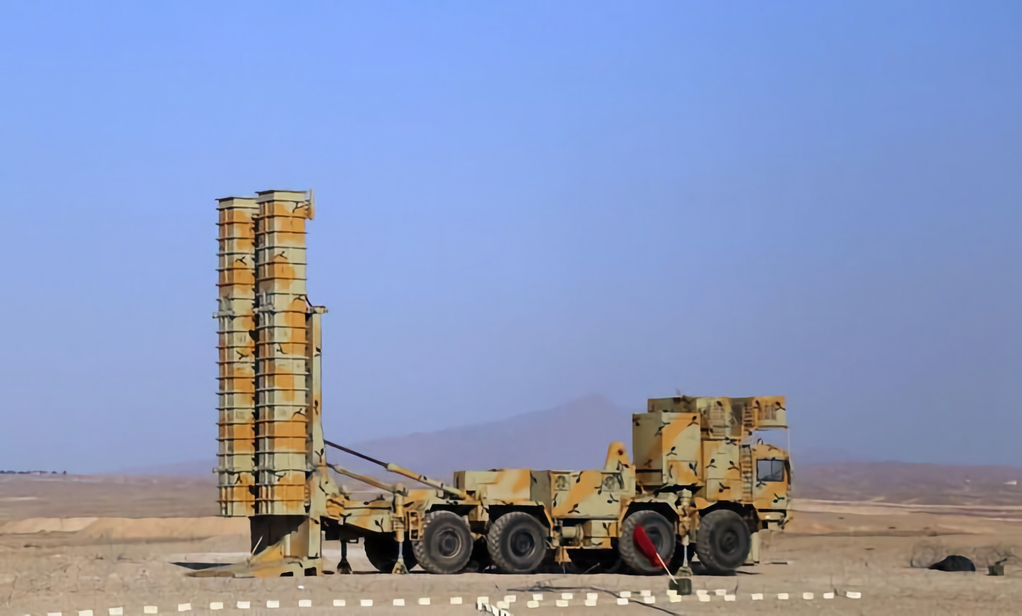 Iran prezentuje zmodernizowany system obrony powietrznej Bavar-373, zdolny do rażenia celów powietrznych oddalonych o ponad 300 km, w tym rakiet balistycznych