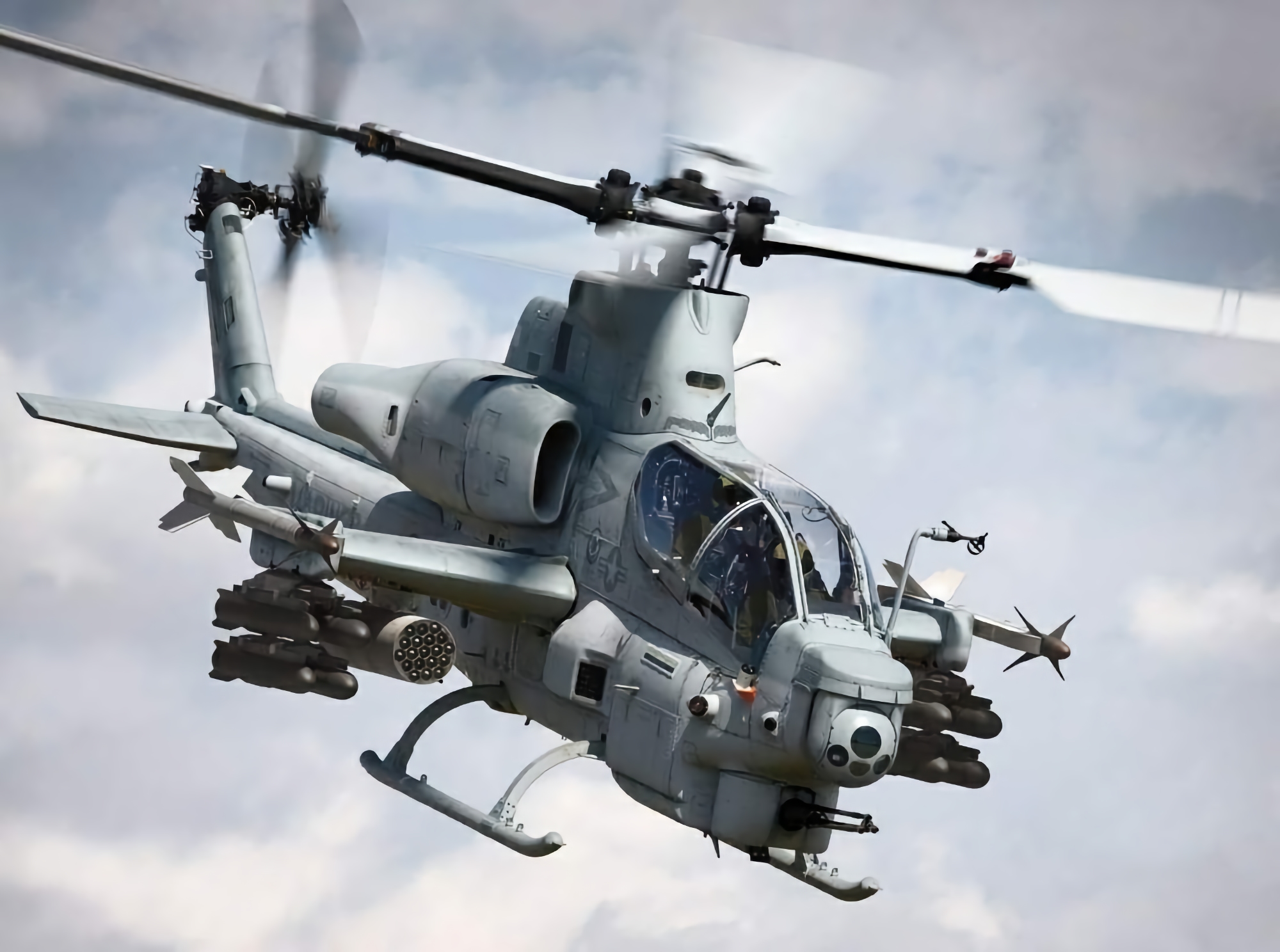 Zastąpienie Mi-24 i Mi-35: Czechy otrzymają sześć śmigłowców szturmowych Bell AH-1Z Viper i dwa wielozadaniowe Bell UH-1Y Venom z USA