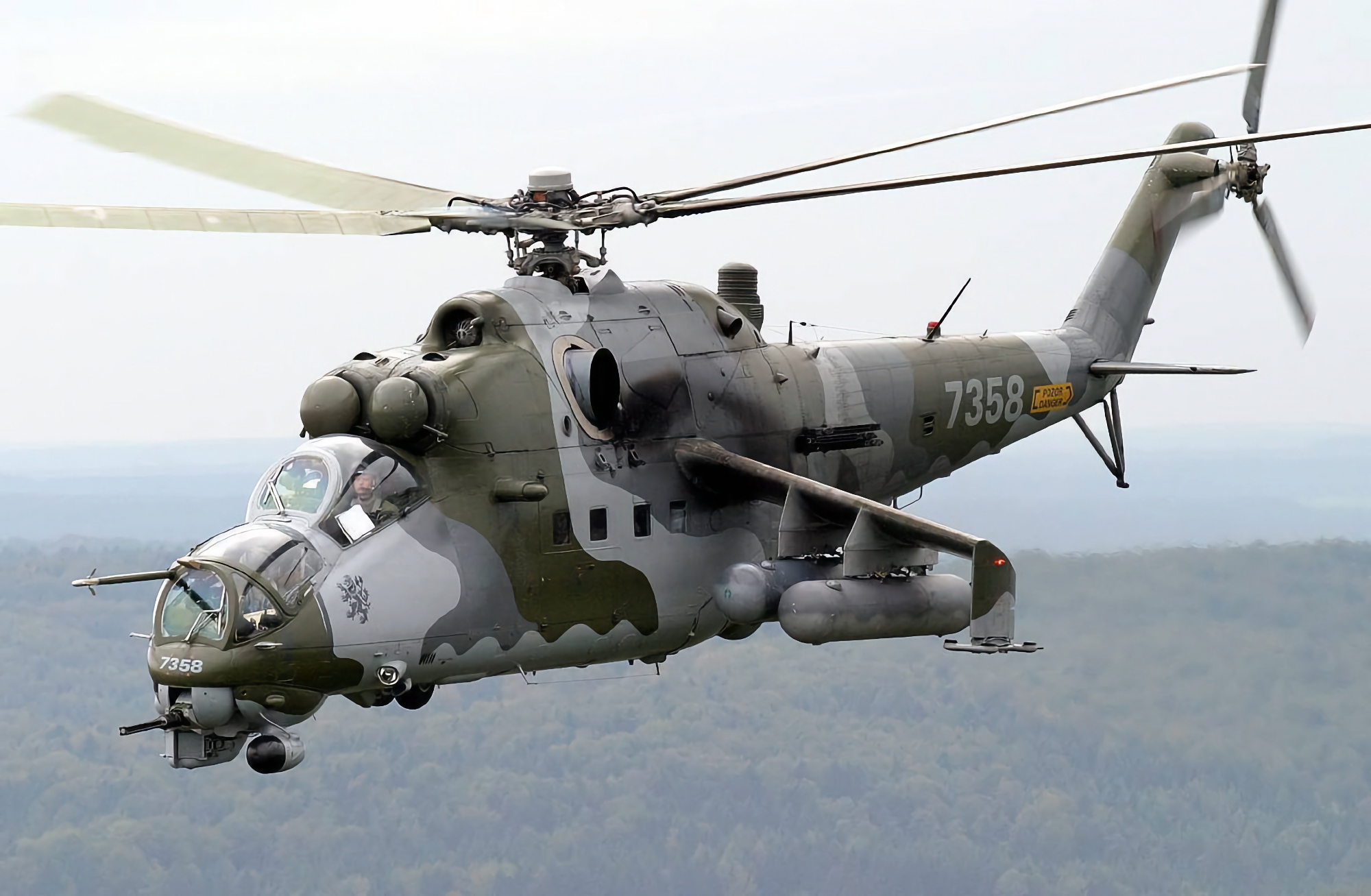 Czechy przekazują Ukrainie nową partię śmigłowców Mi-24