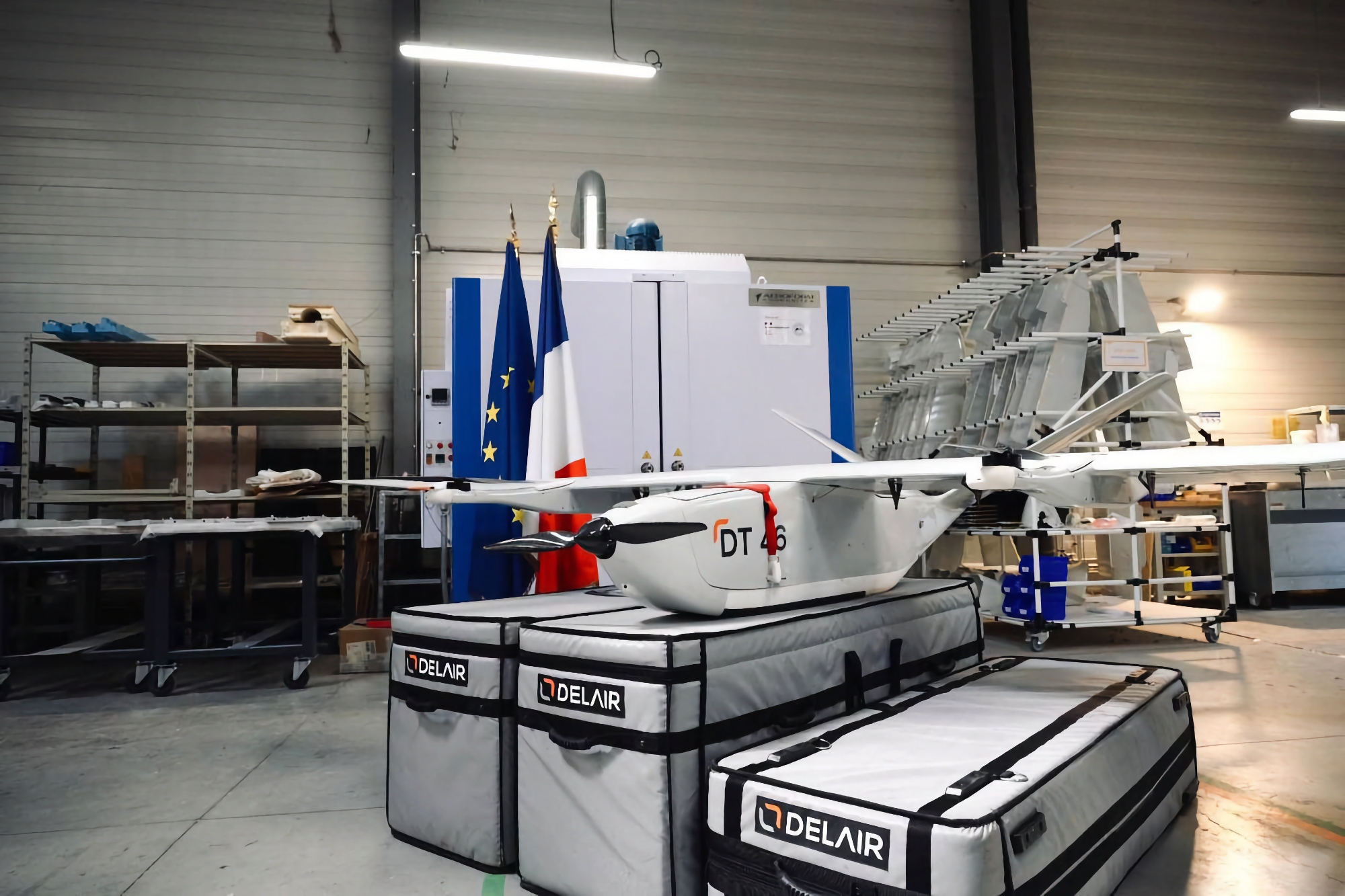 Francja zamawia 100 nowych dronów kamikadze od Delair dla Ukrainy
