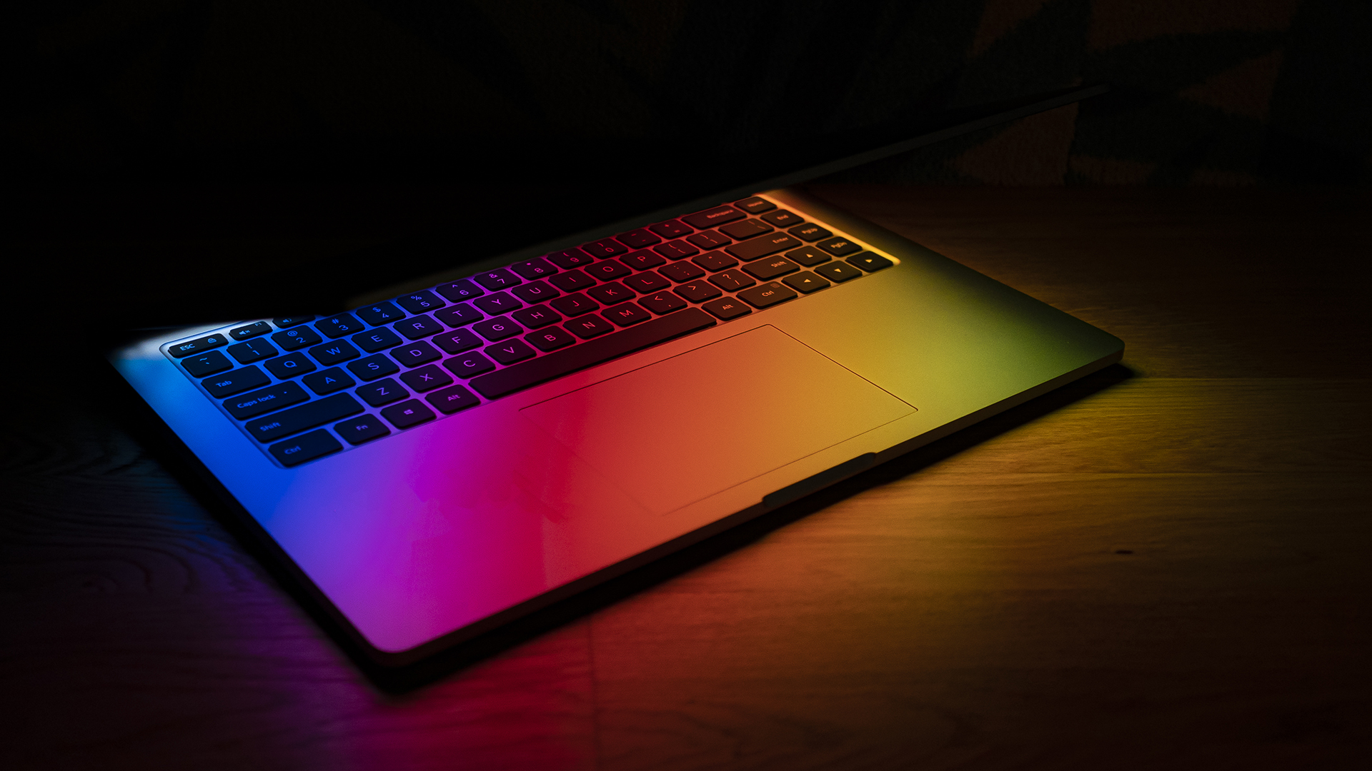 Xiaomi prezentuje nowy podświetlany laptop