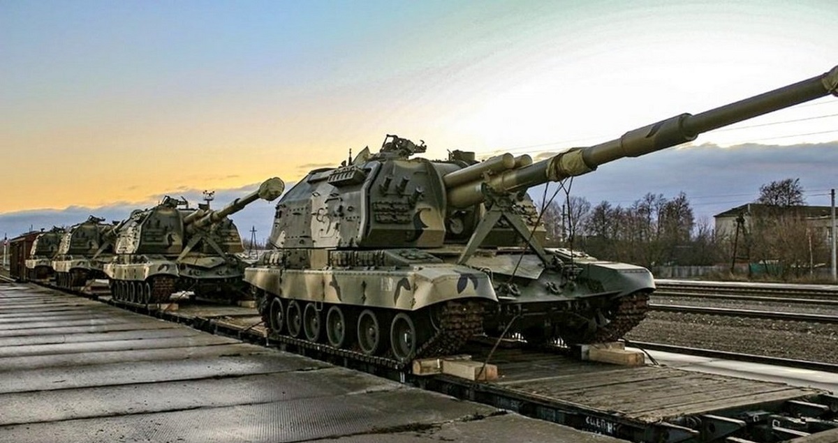 Ukraińskie Siły Zbrojne zniszczyły dwie rosyjskie samobieżne haubice M1990 Farm za pomocą precyzyjnych pocisków kierowanych M982 Excalibur.