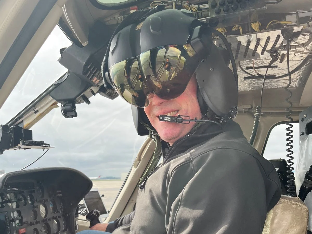 Piloci amerykańskich śmigłowców AH-64E Apache otrzymują super system wizyjny X-Sight HMD