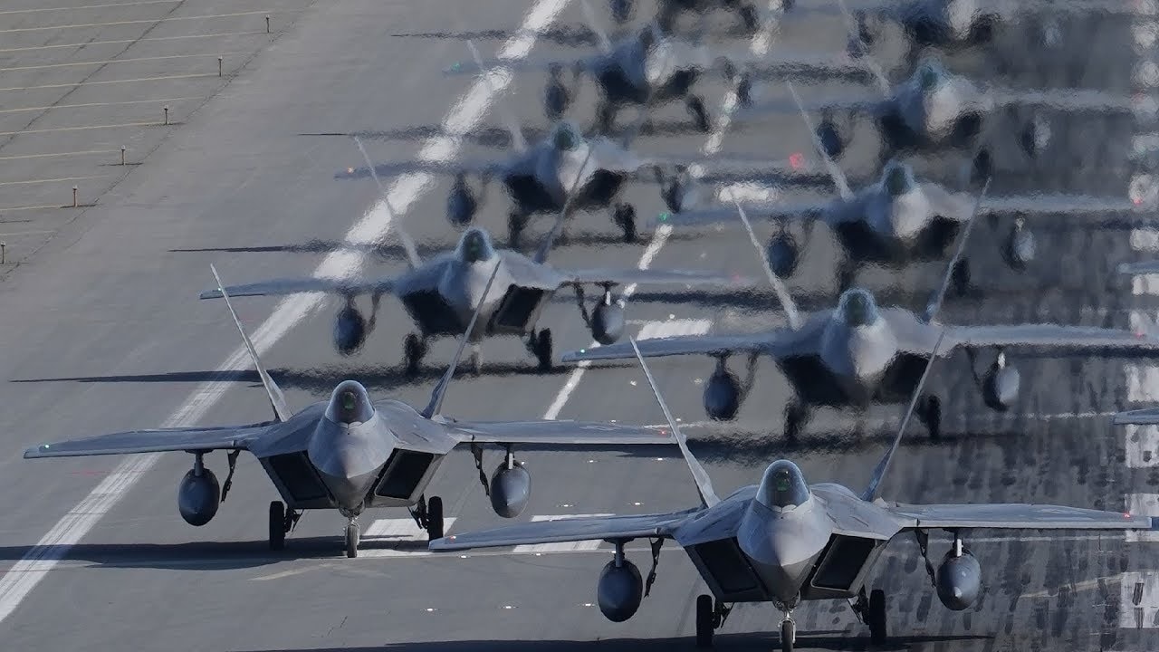 US Air Force opracowuje plany złomowania 32 myśliwców piątej generacji F-22 Raptor Block 20