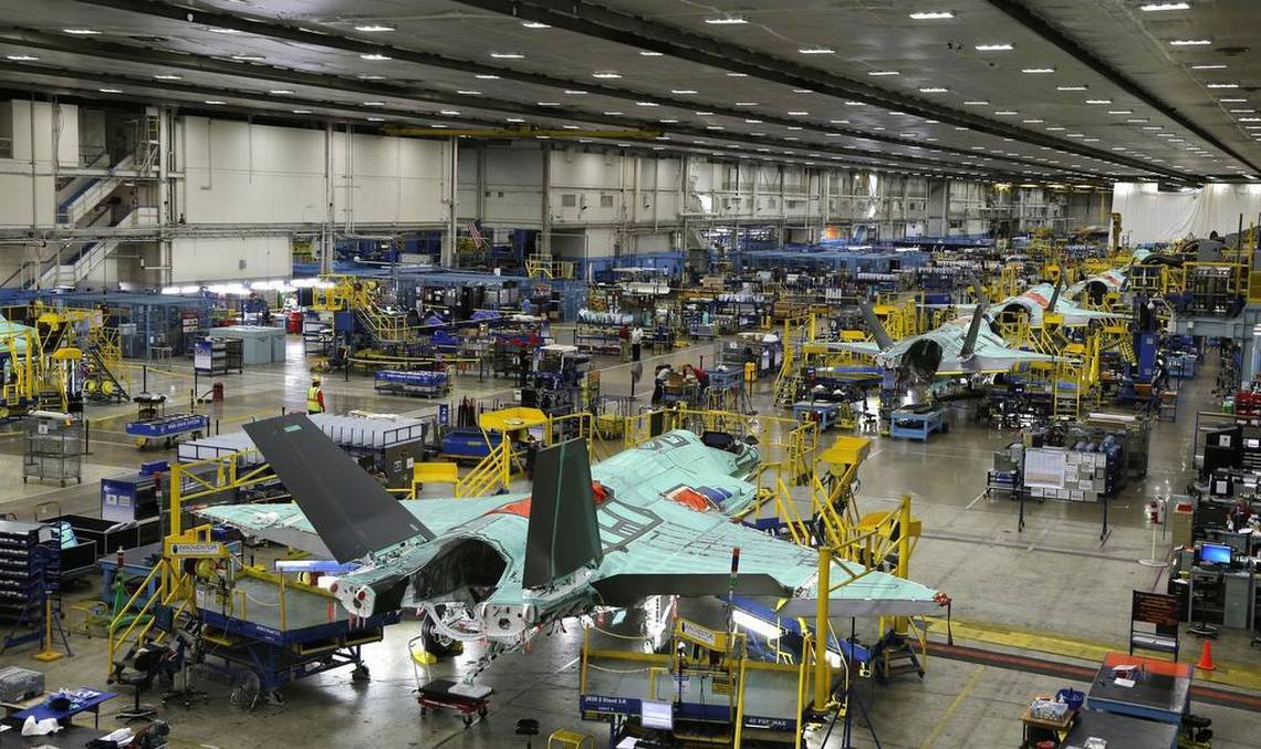 Lockheed Martin otrzymał prawie 606,8 miliona dolarów na zakup komponentów do produkcji 173 myśliwców piątej generacji F-35 Lightning II