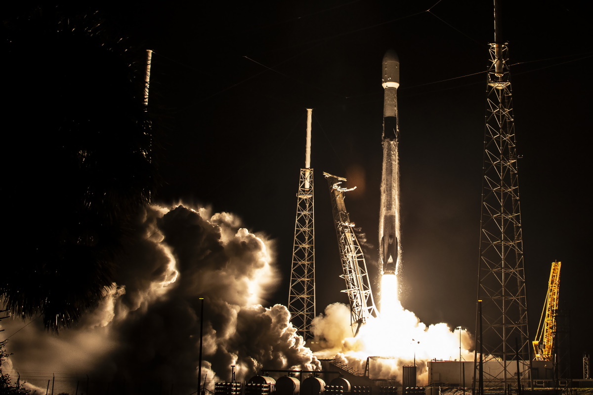 SpaceX wystrzeliło na orbitę 5000. satelitę Starlink - konstelacja statków kosmicznych będzie nadal rosnąć i rosnąć skokowo
