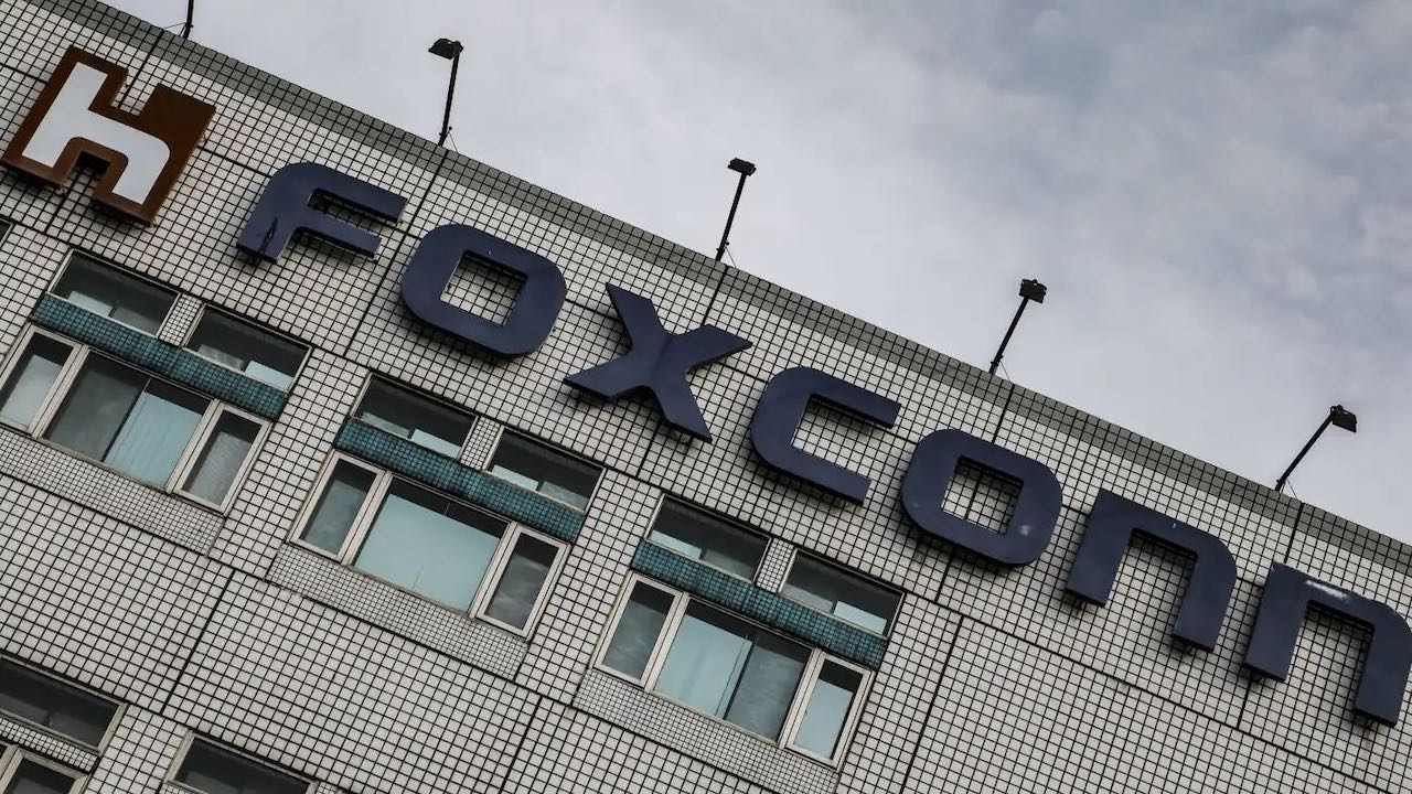 Dostawca Apple, Foxconn, zbuduje fabrykę samochodów elektrycznych w USA
