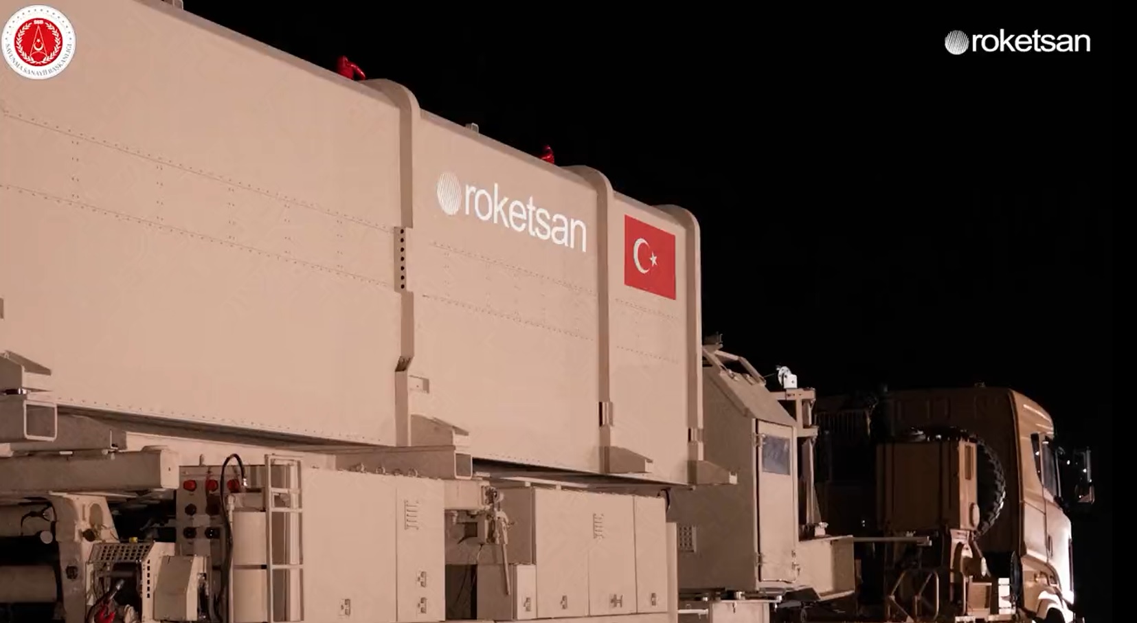 Roketsan prezentuje CENK, pierwszą turecką rakietę balistyczną średniego zasięgu, która może trafić w cele oddalone nawet o 1000 km.