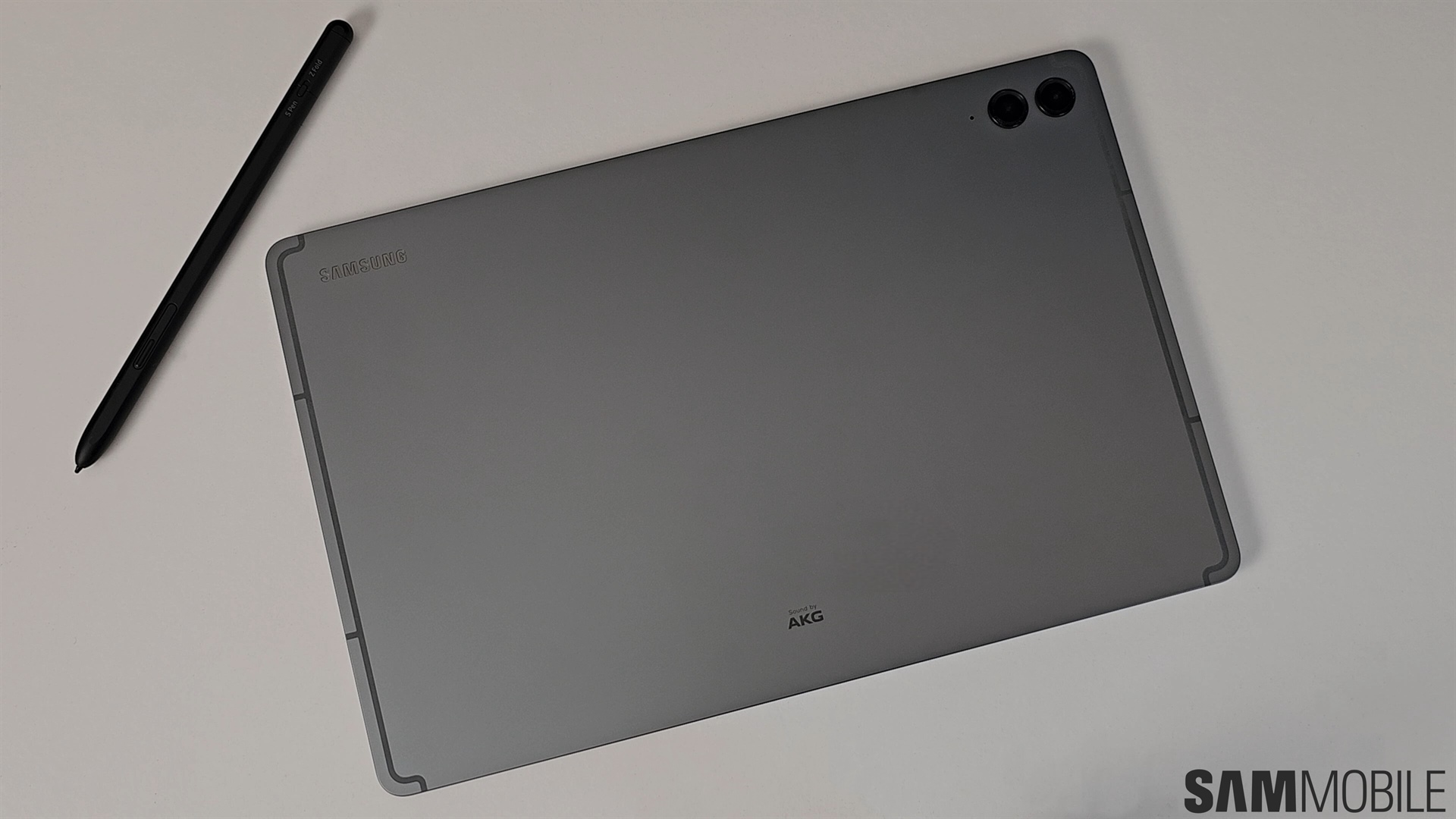 Samsung publikuje aktualizację zabezpieczeń z grudnia 2024 r. dla Galaxy Tab S9 FE 5G, która usuwa luki w zabezpieczeniach