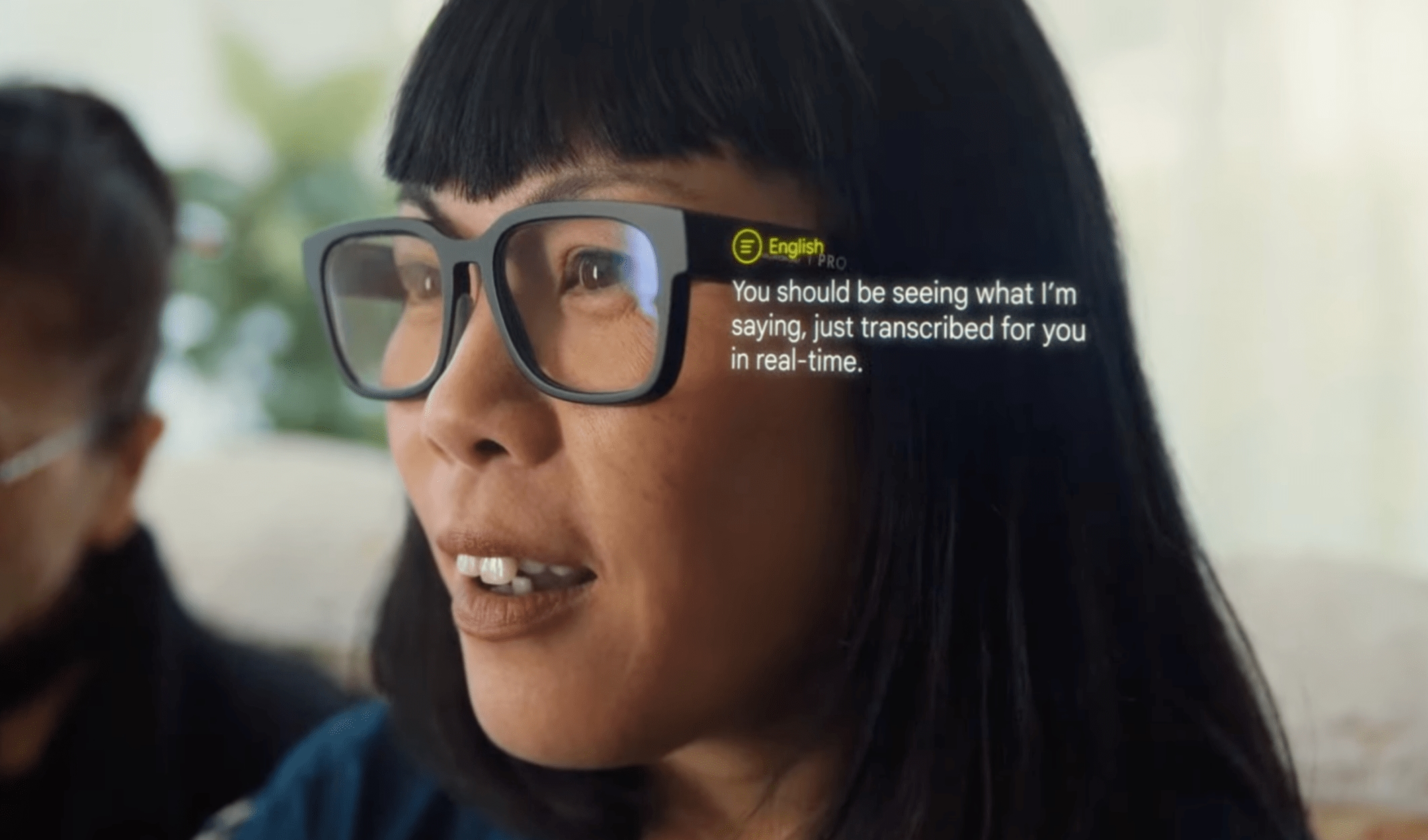 Google zaprezentowało prototyp okularów rozszerzonej rzeczywistości z funkcją tłumaczenia rozmów w czasie rzeczywistym