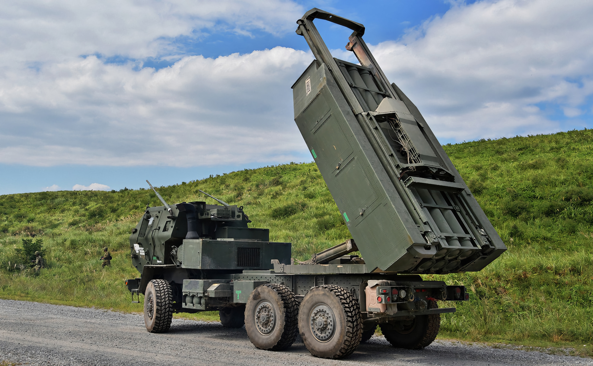 Stany Zjednoczone przeszkolą jeszcze 50 bojowników Sił Zbrojnych Ukrainy, jak używać MLRS HIMARS