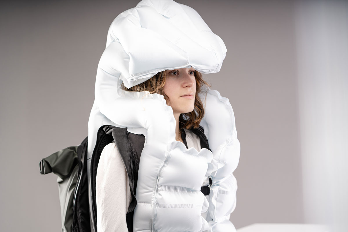 In & Motion opracowuje inteligentny plecak dla rowerzystów, który w razie wypadku zamienia się w poduszkę powietrzną