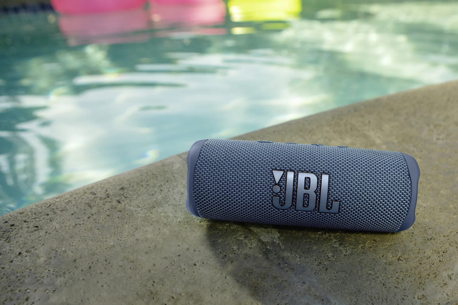JBL Flip 6: Bezprzewodowy głośnik z ochroną IP67, Bluetooth 5.1 i do 12 godzin pracy na baterii za 130 dolarów