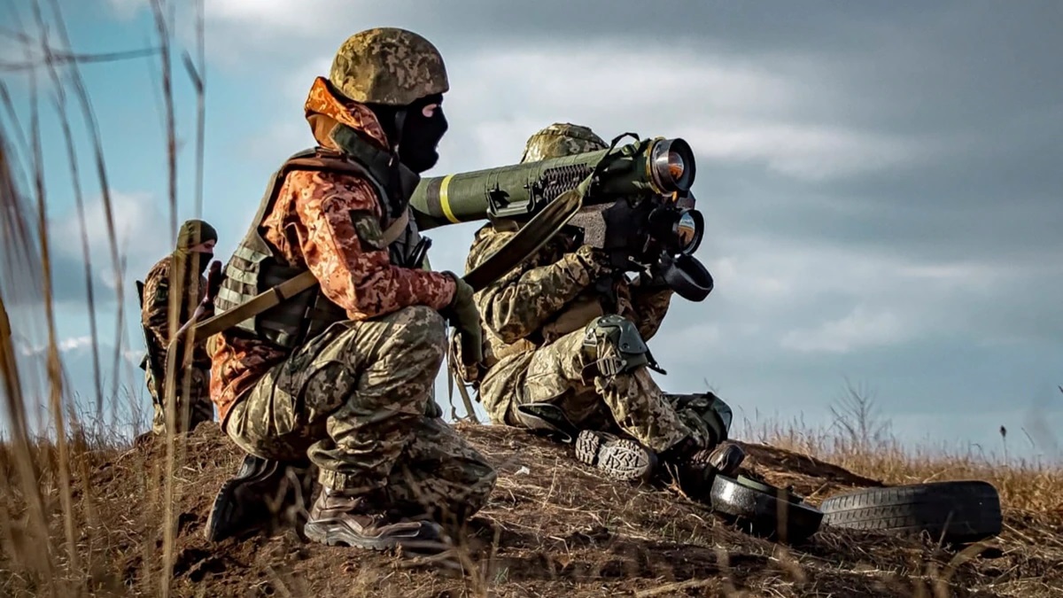 Tysiące Stinger, Javelin, Switchblade i haubice: Pentagon przedstawia pełną listę broni przekazanej na Ukrainę