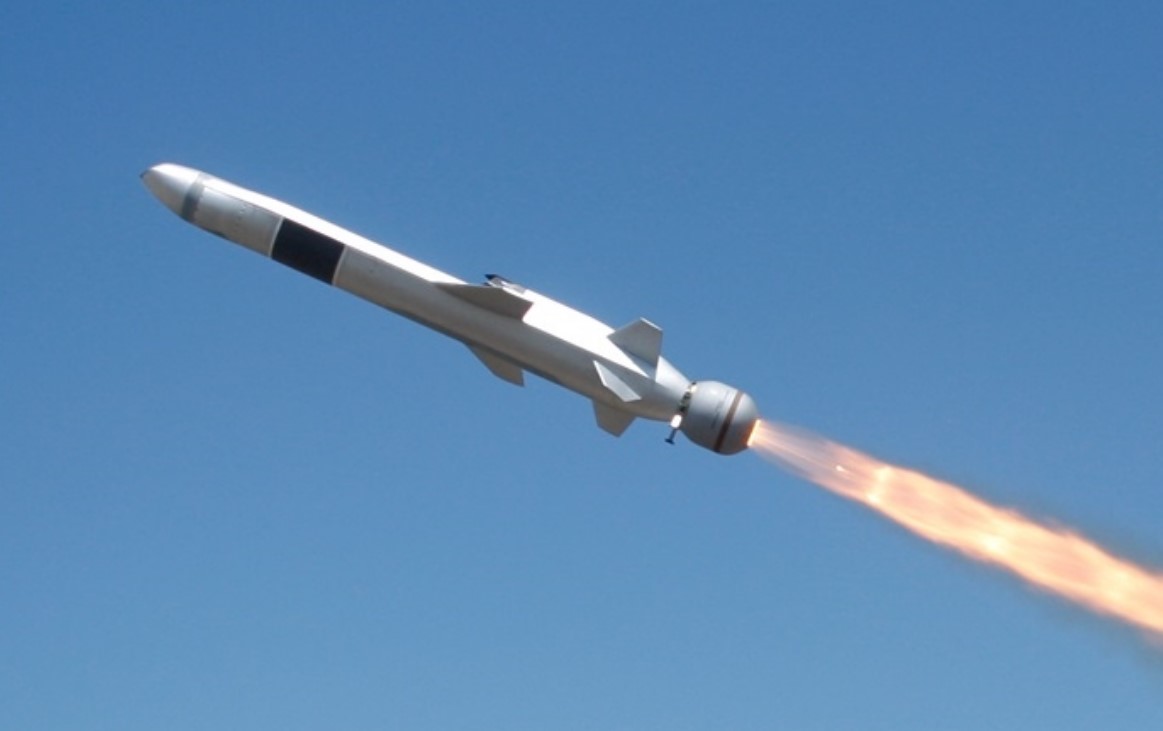 Holandia podąży za Wielką Brytanią w wymianie rakiet przeciwokrętowych Harpoon na NSM