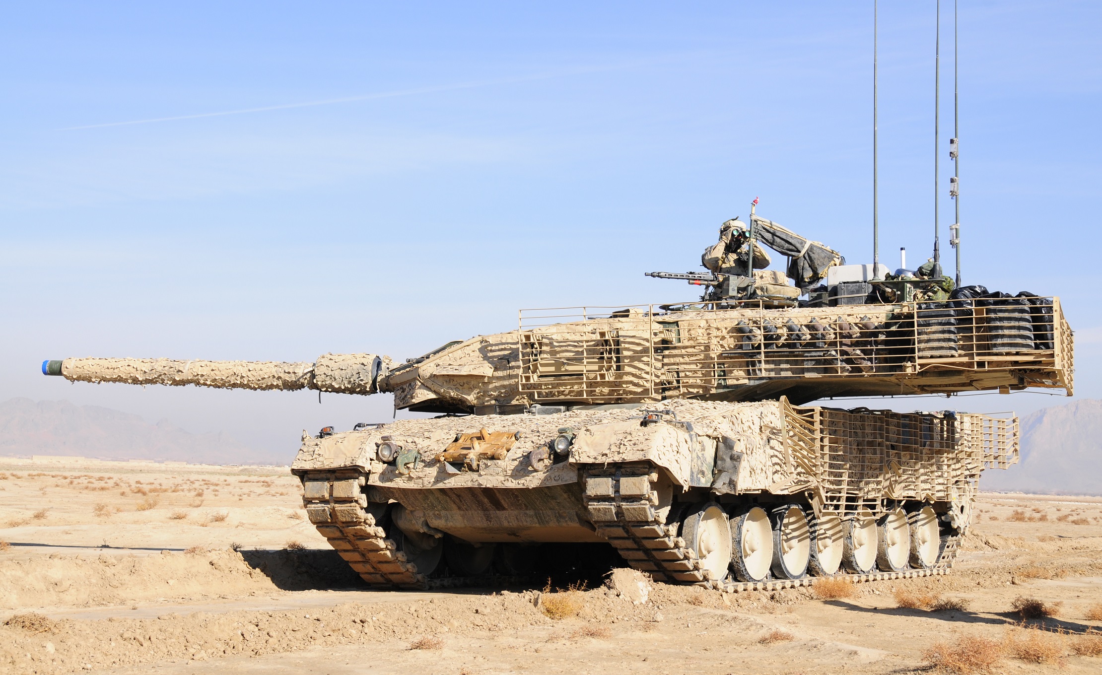 Kanada wyśle na Ukrainę więcej czołgów Leopard 2 niż obiecała