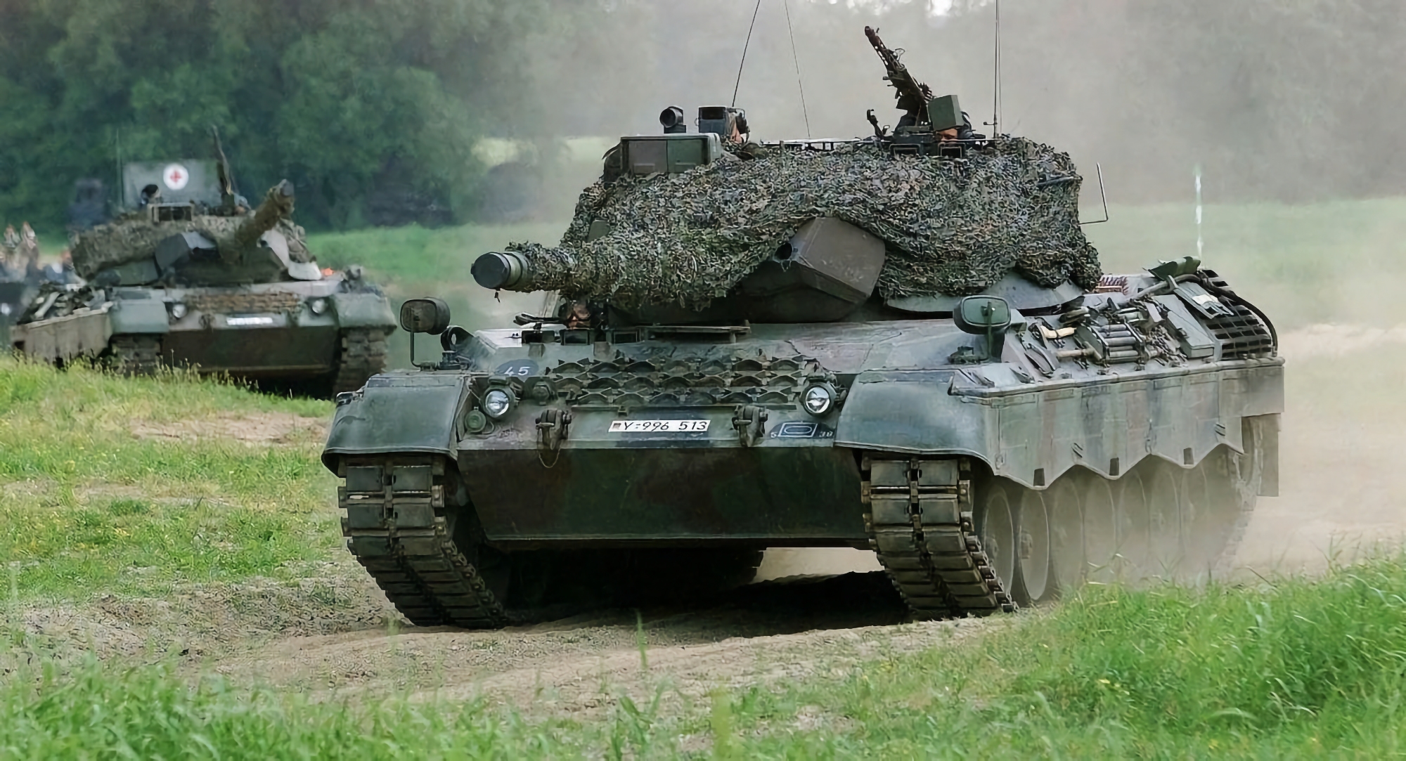 Ambasador Ukrainy w Niemczech pokazał czołgi Leopard 1A5, które otrzymają ukraińskie siły zbrojne.
