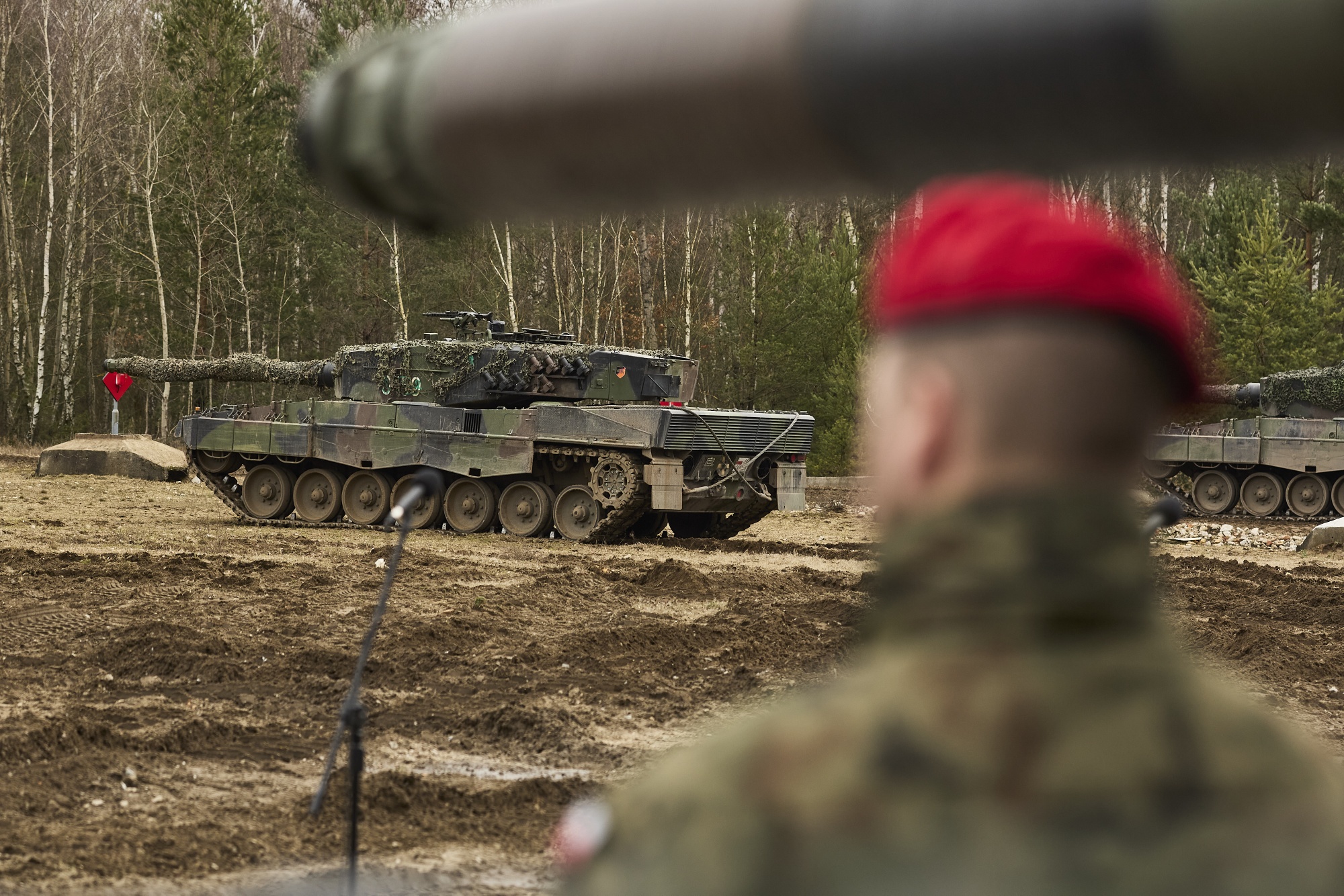 Bloomberg: Polska ma dziś przekazać Ukrainie 14 czołgów Leopard 2