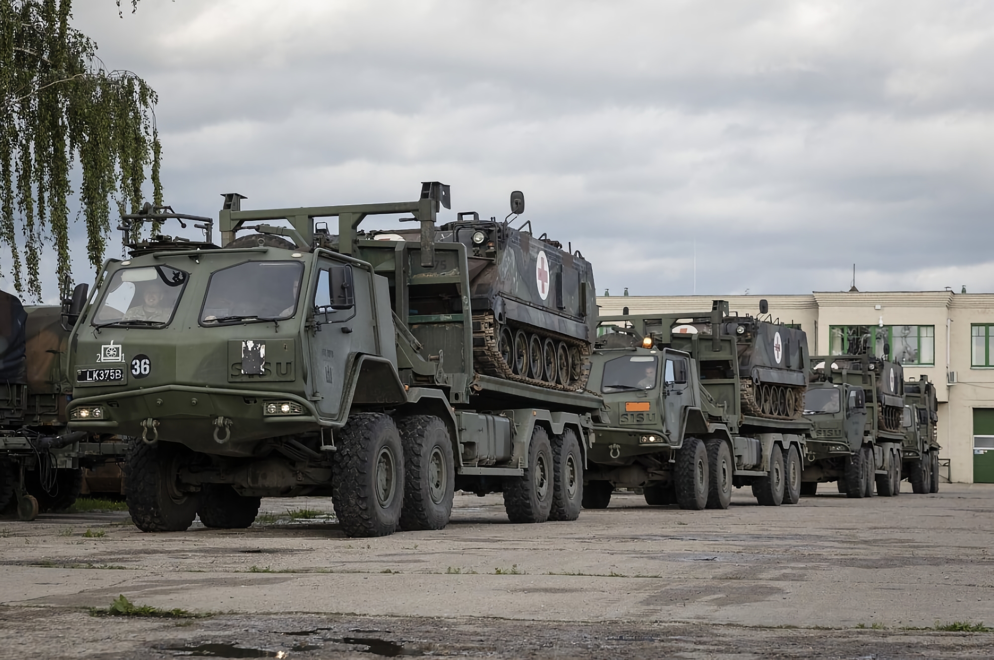 Litwa przekazała już Ukrainie 50 gąsienicowych transporterów opancerzonych M113