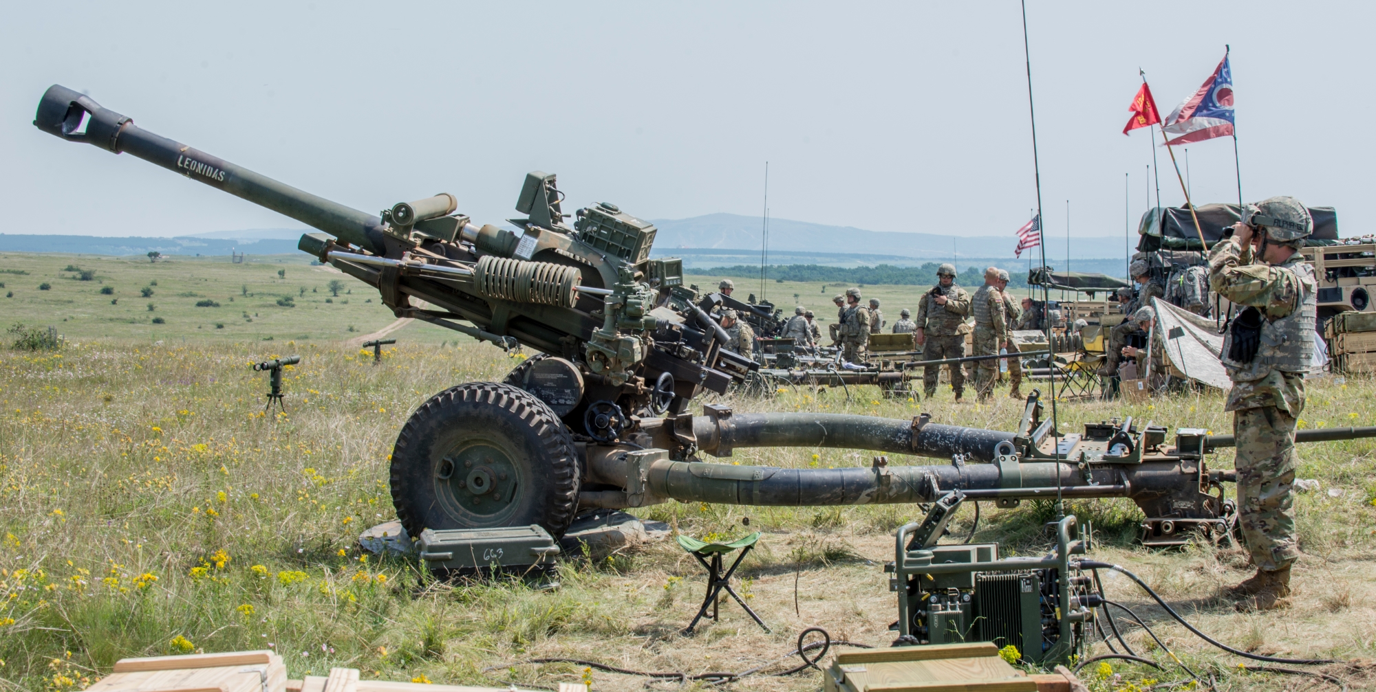 Ukraińscy żołnierze uczą się obsługi amerykańskich haubic M119A3, to najnowocześniejsza wersja M119 z cyfrowym systemem kierowania ogniem