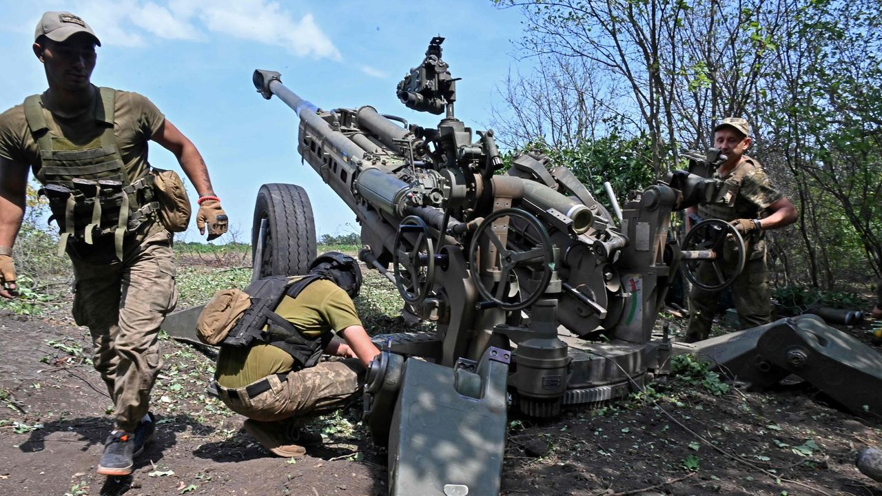 Po imponującym sukcesie na Ukrainie brytyjska firma BAE i USA chcą wznowić produkcję haubic M777 - WSJ