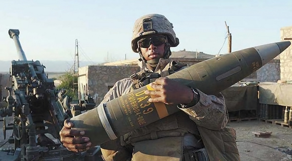 Departament Stanu USA zatwierdził sprzedaż 271 sztuk amunicji precyzyjnego rażenia M982A1 Excalibur do haubic 155 mm do Hiszpanii o wartości 48,2 mln USD.