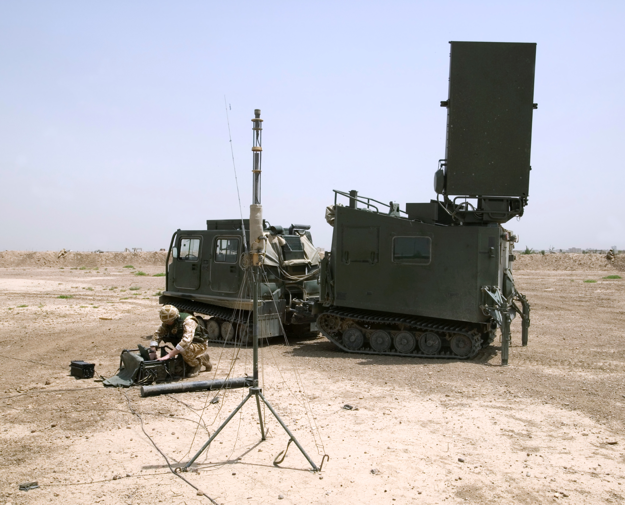 AFU używa systemu przeciwbateryjnego MAMBA, który wykrywa i klasyfikuje artylerię, rakiety i moździerze, a także celuje w haubice M777, HIMARS i M270 MLRS