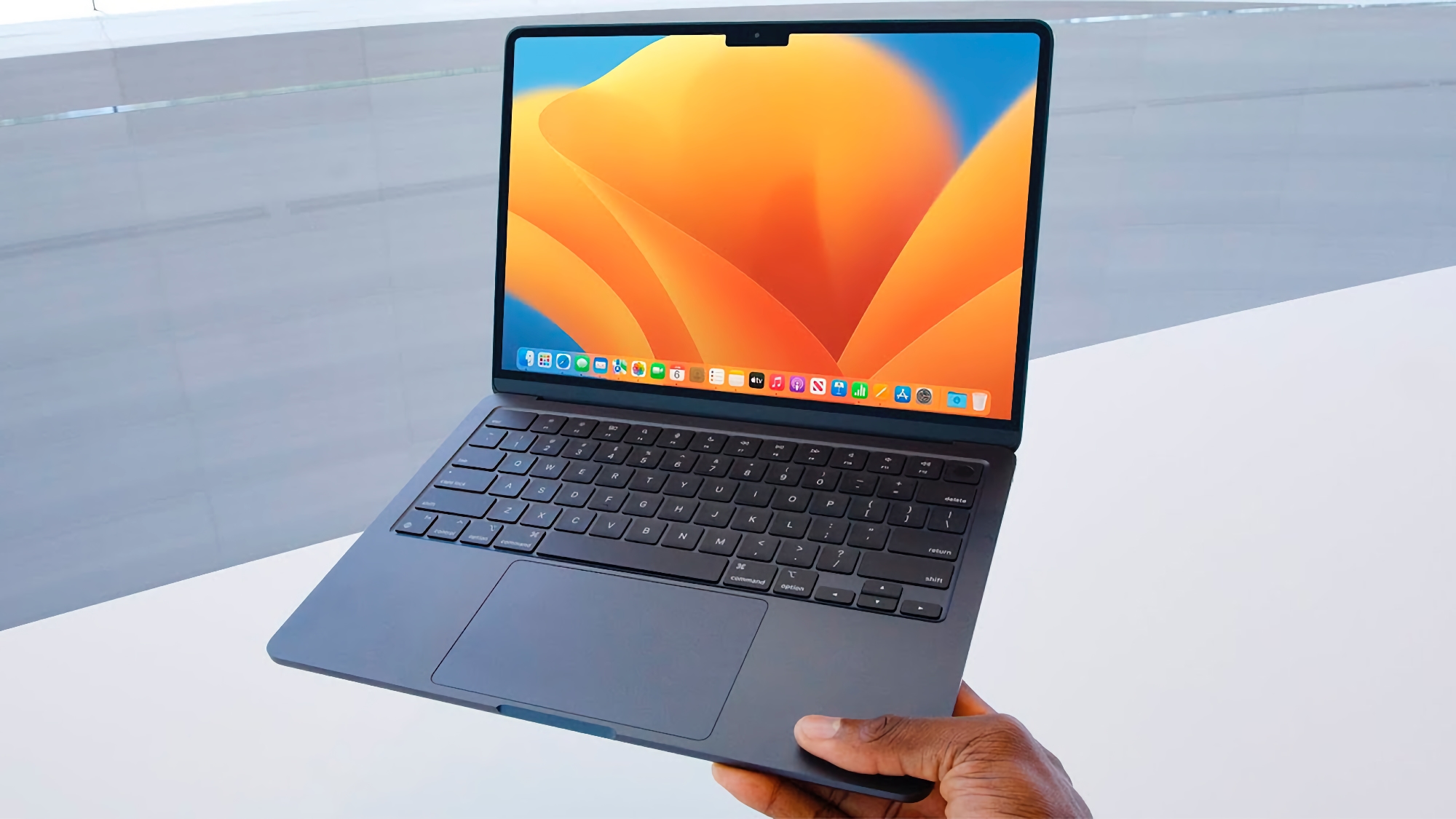 Oficjalne: Apple rozpocznie sprzedaż nowego MacBooka Air z chipem M2 15 lipca