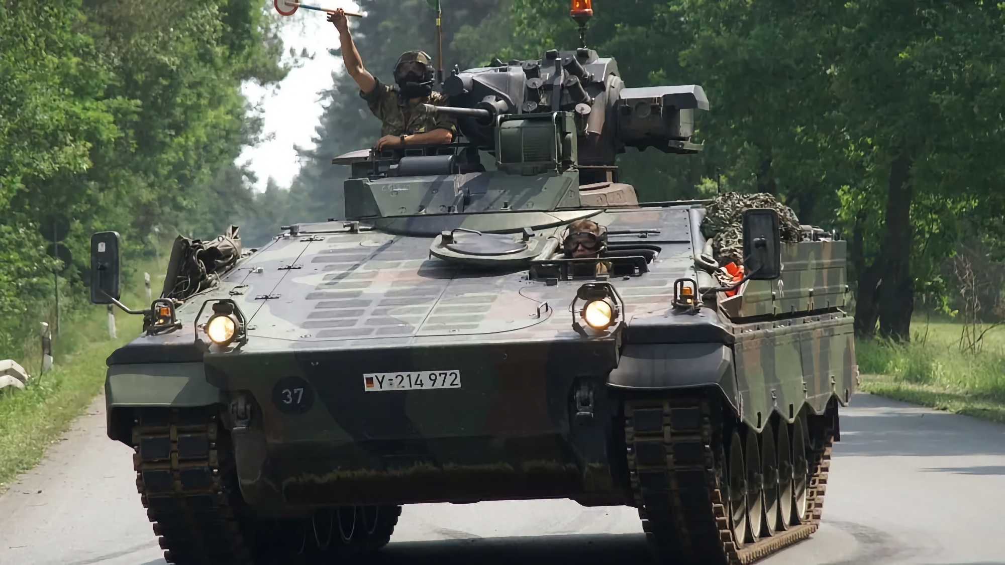 BMP Marder, pociski artyleryjskie, RQ-35 Heidrun UAV i ciągnik czołgowy HX81: Niemcy przekazują Ukrainie nowy pakiet uzbrojenia