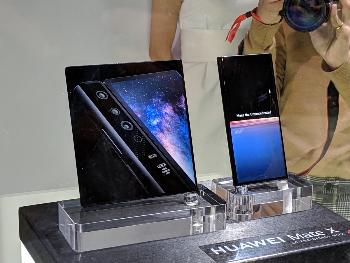 Składany Huawei Mate X otrzymał datę rozpoczęcia sprzedaży