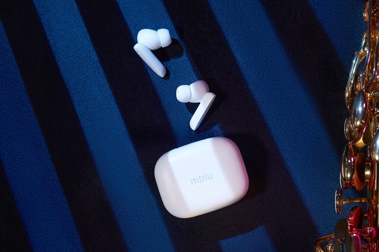 Meizu wprowadza bezprzewodowe słuchawki mblu Blus z aktywną redukcją szumów za 30 dolarów
