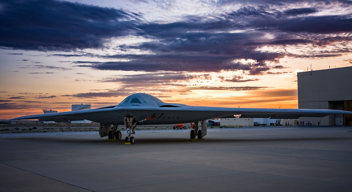 Do końca dekady Siły Powietrzne Stanów Zjednoczonych mogą mieć w służbie 24-30 samolotów B-21 Raider szóstej generacji - koszt tego bombowca jądrowego szacuje się na 729,25 miliona dolarów