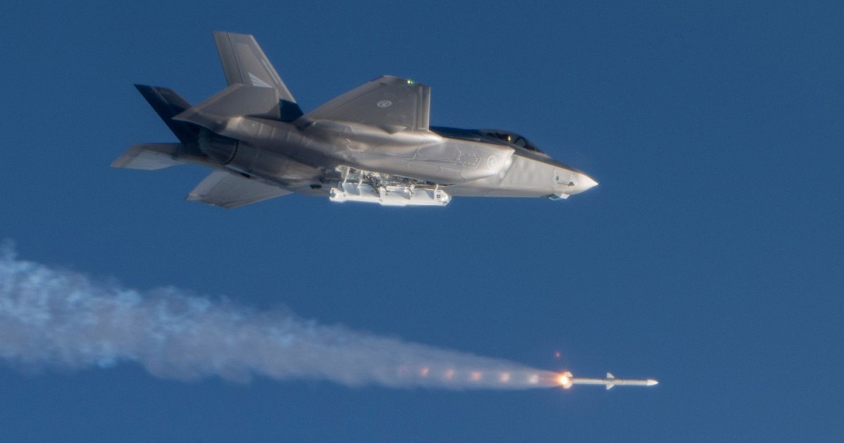 Norwegia przeznacza 500 mln dolarów na zakup rakiet AMRAAM-D dla myśliwców piątej generacji F-35 Lightning II