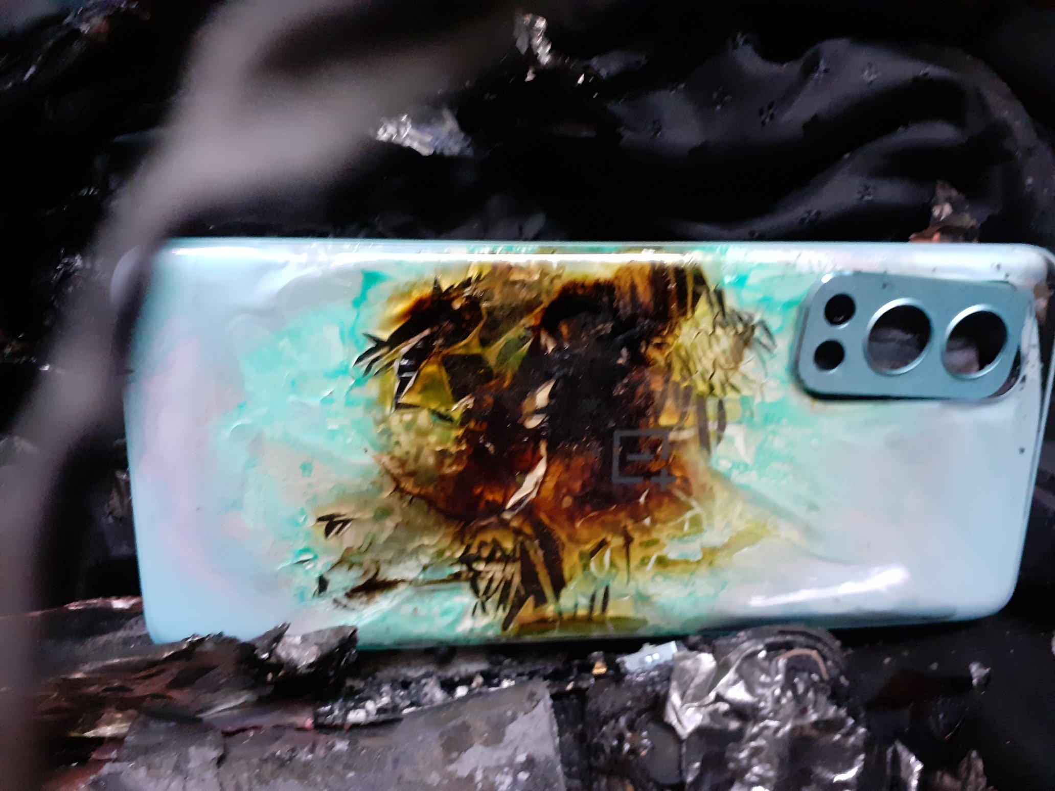 OnePlus Nord 2 nadal eksploduje: brak ofiar